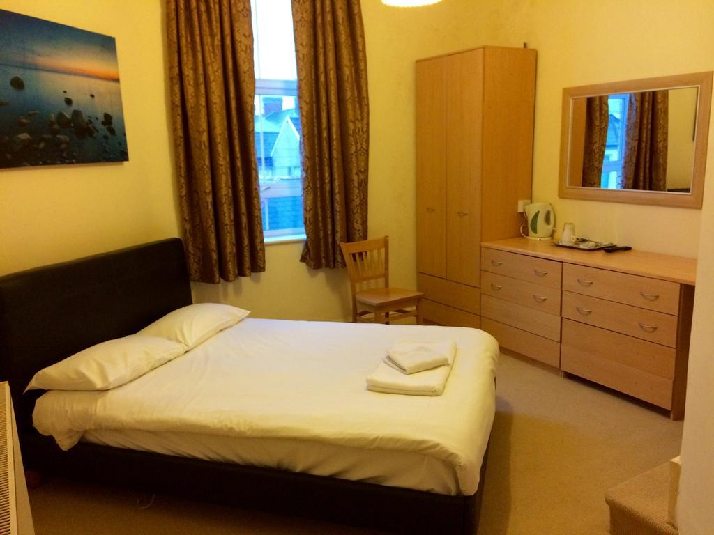 Victoria Hotel Newport  Rum bild